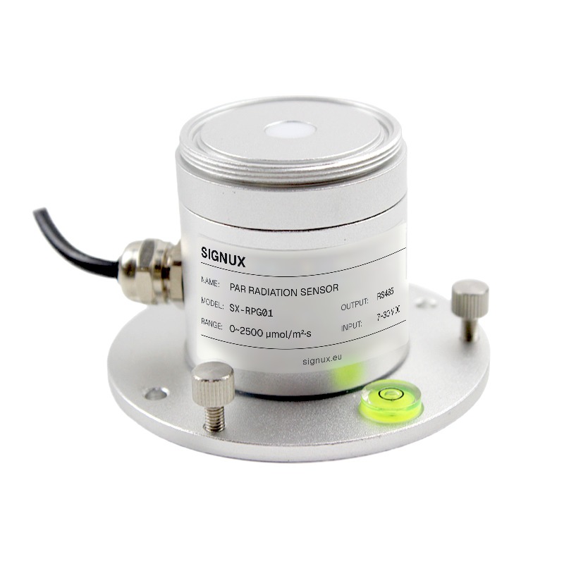 Sensor SIGNUX RPG01 sobre fondo blanco: cuerpo cilíndrico de aluminio sobre una base circular con nivel de burbuja y tornillos de ajuste